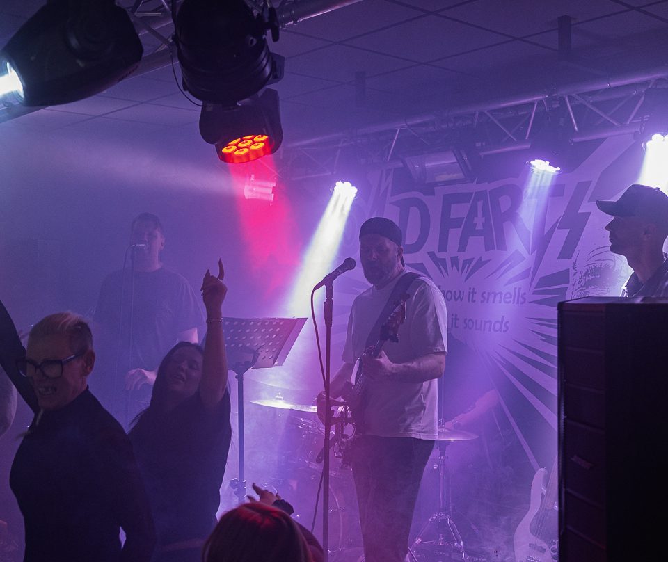 Sportbar med livemusik/DJ